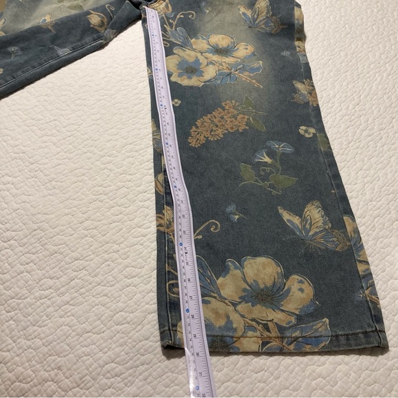 Aelfric Eden Flower Super Baggy Wide Leg Jeans | Size 34 (US 14) - Picture 6 of 16